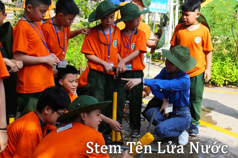 Trải nghiệm làm tên lửa nước