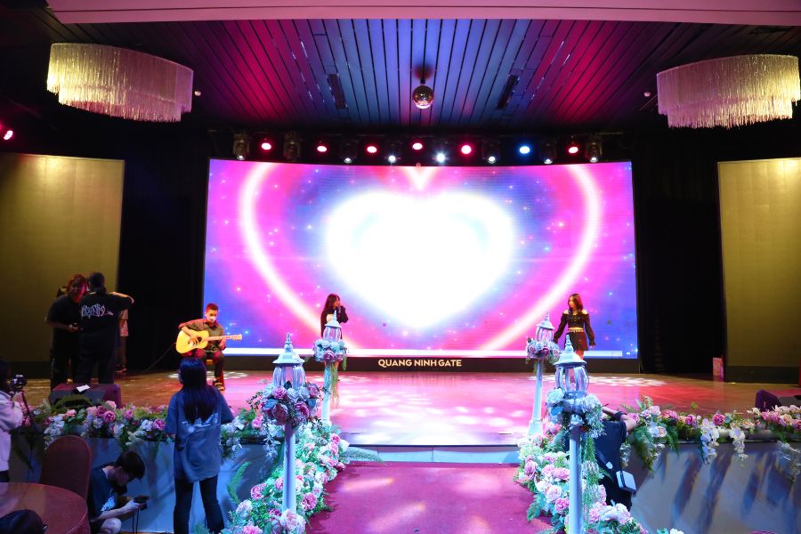 Nhà hàng Cánh Buồm