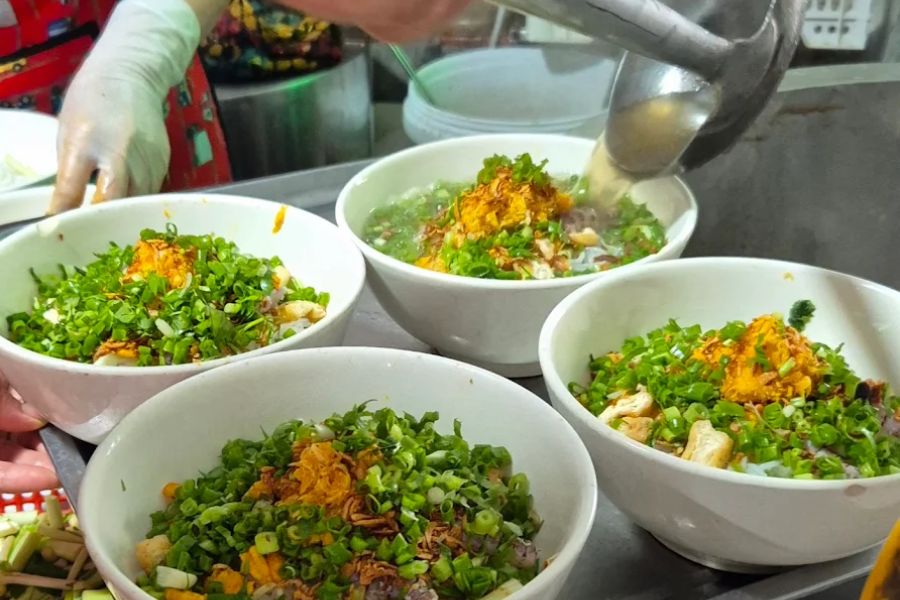 Bún hải sản Hương Chăm