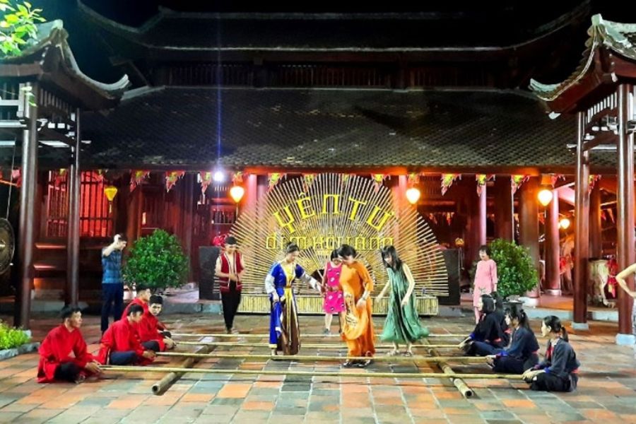 Trải nghiệm hoạt động lễ hội tại Làng Nương Yên Tử