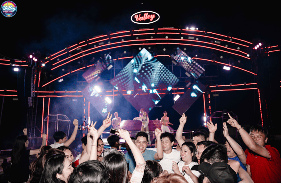 review valley beach club