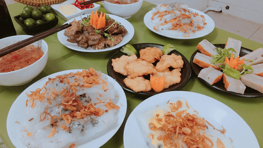 bánh cuốn chả mực hạ long