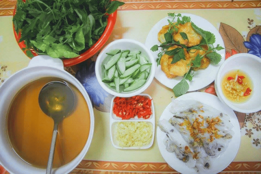 bánh cuốn chả mực hạ long
