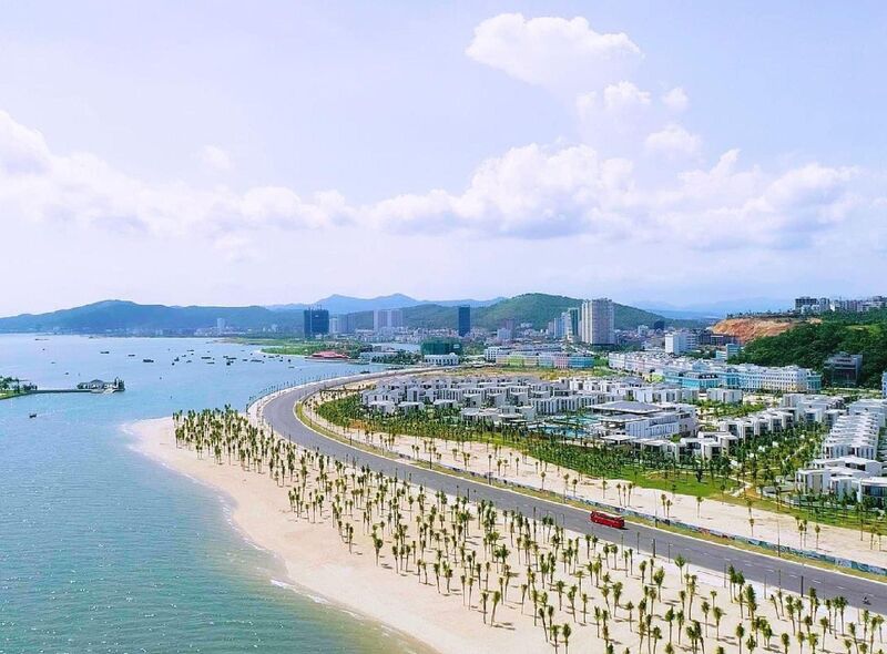 Bãi tắm nhân tạo Sun World