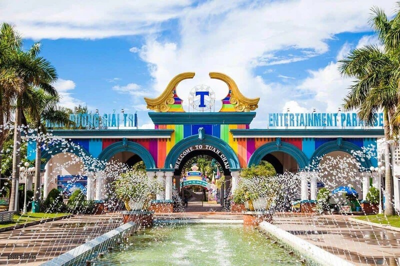 Khu du lịch quốc tế Tuần Châu