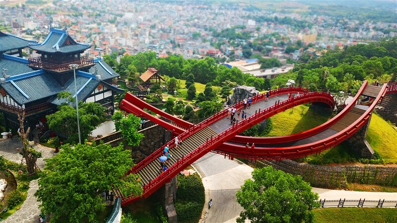 Khu vui chơi trên đồi Ba Đèo
