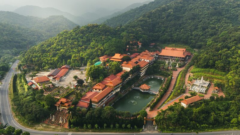 Thiền Viện Trúc Lâm Yên Tử