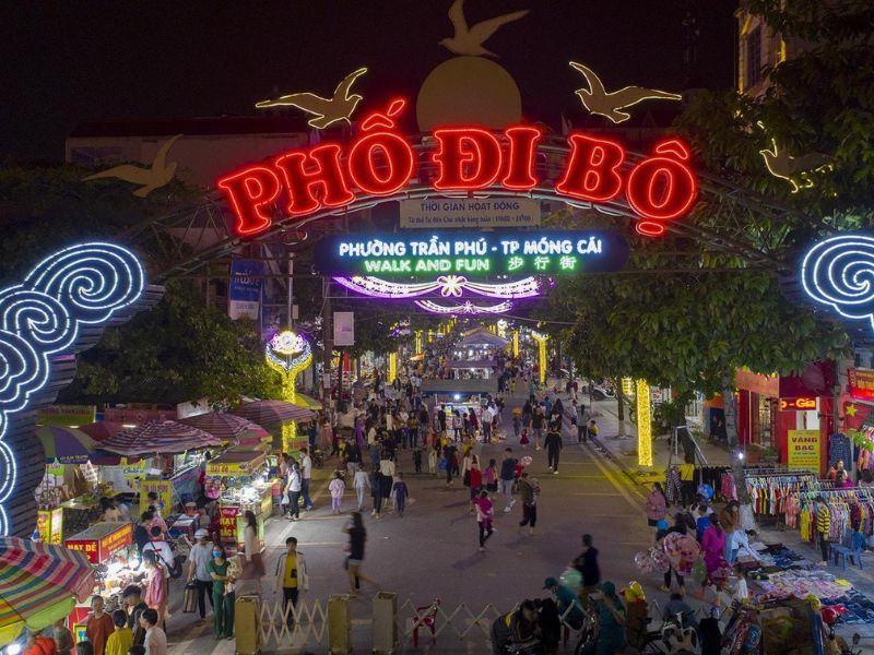 Phố đi bộ Trần Phú